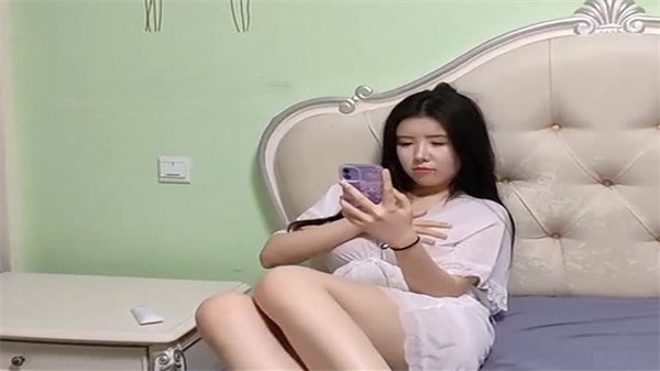 正宫暴怒直捣淫窝！手撕小三激情对撕 出轨荡妇疯狂反击现场实录